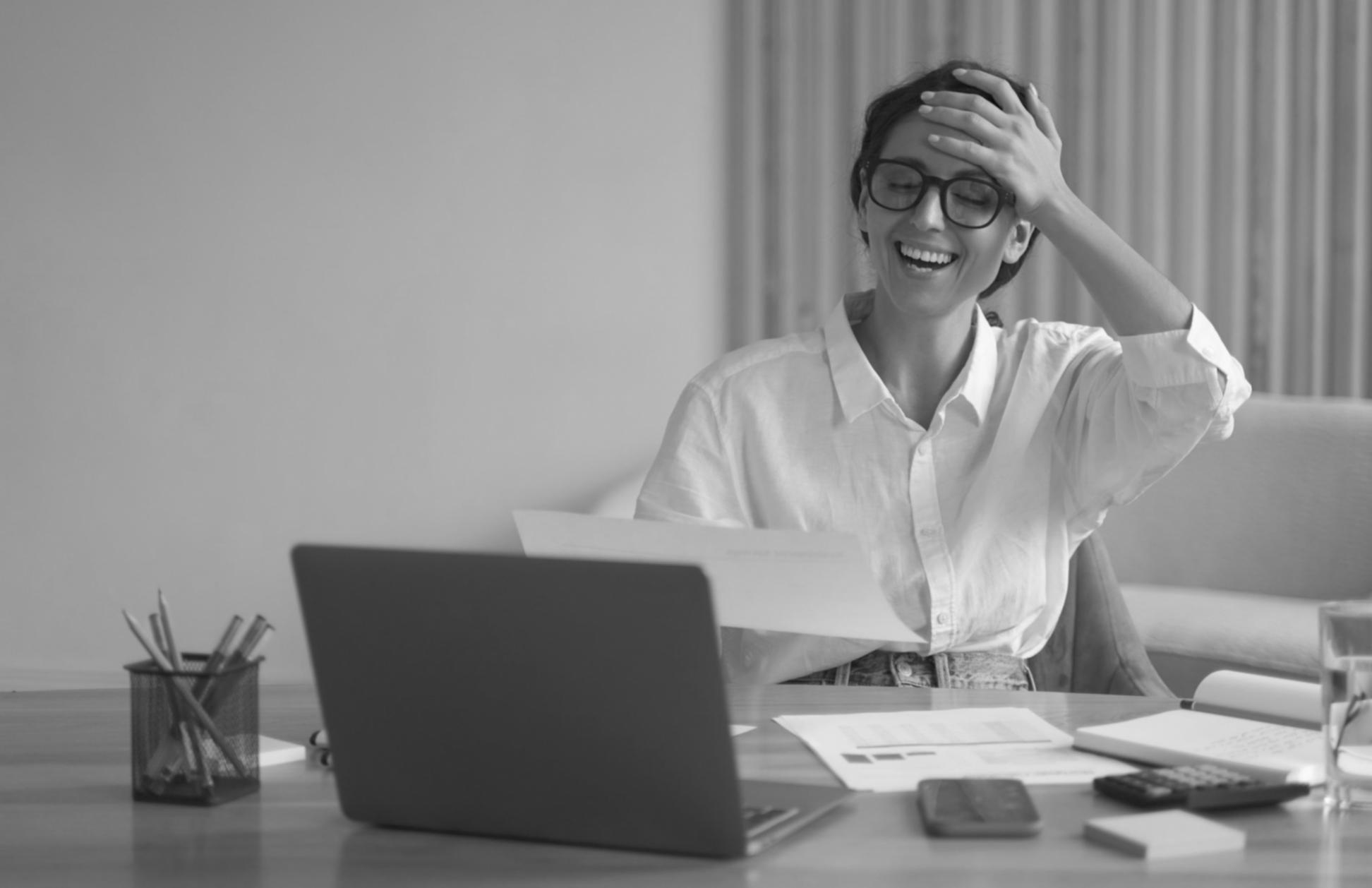 Ambiente domestico sereno predisposto per la pratica meditativa